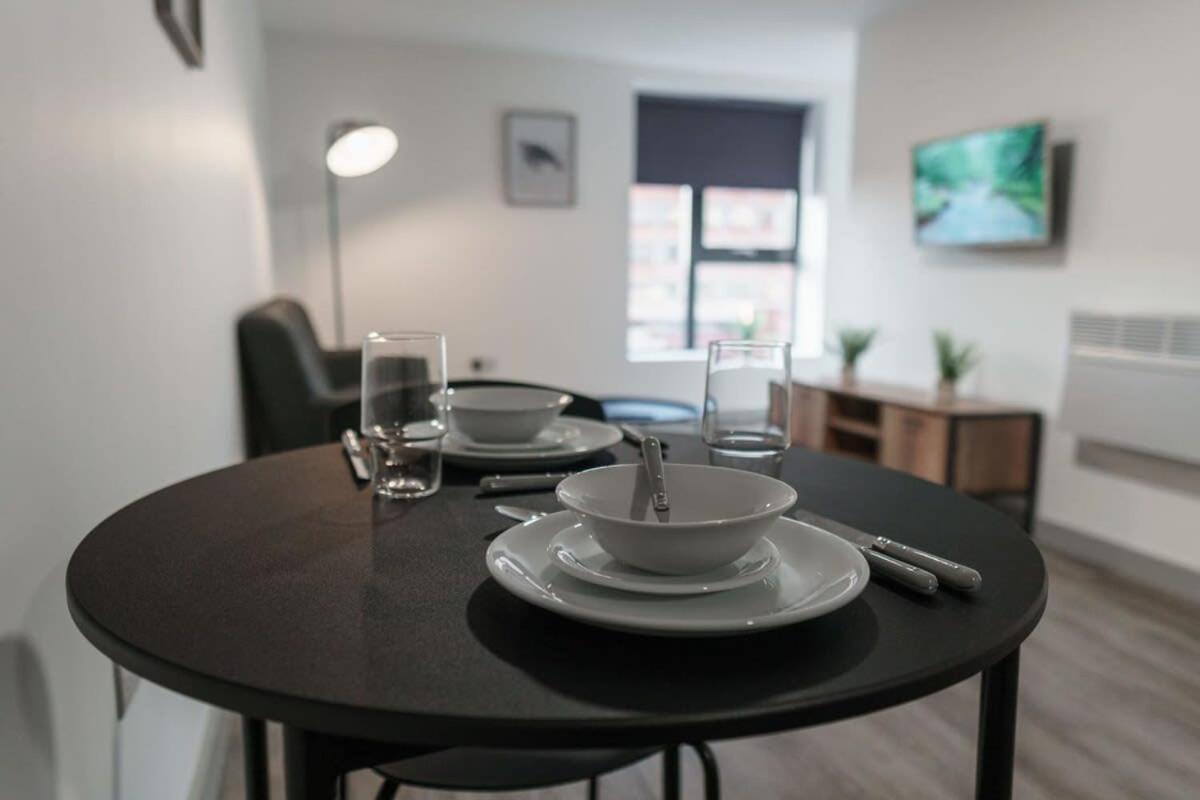 Modern 1 Bed Apartment In Liverpool Centre Esterno foto