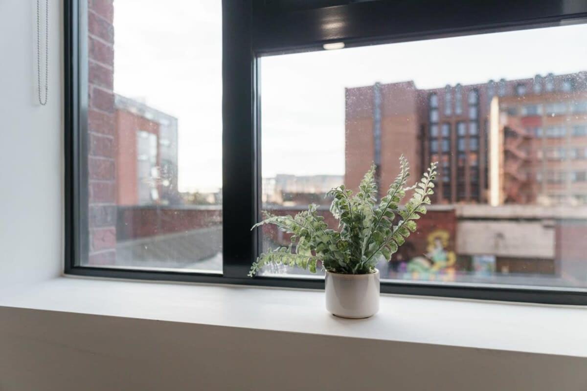 Modern 1 Bed Apartment In Liverpool Centre Esterno foto